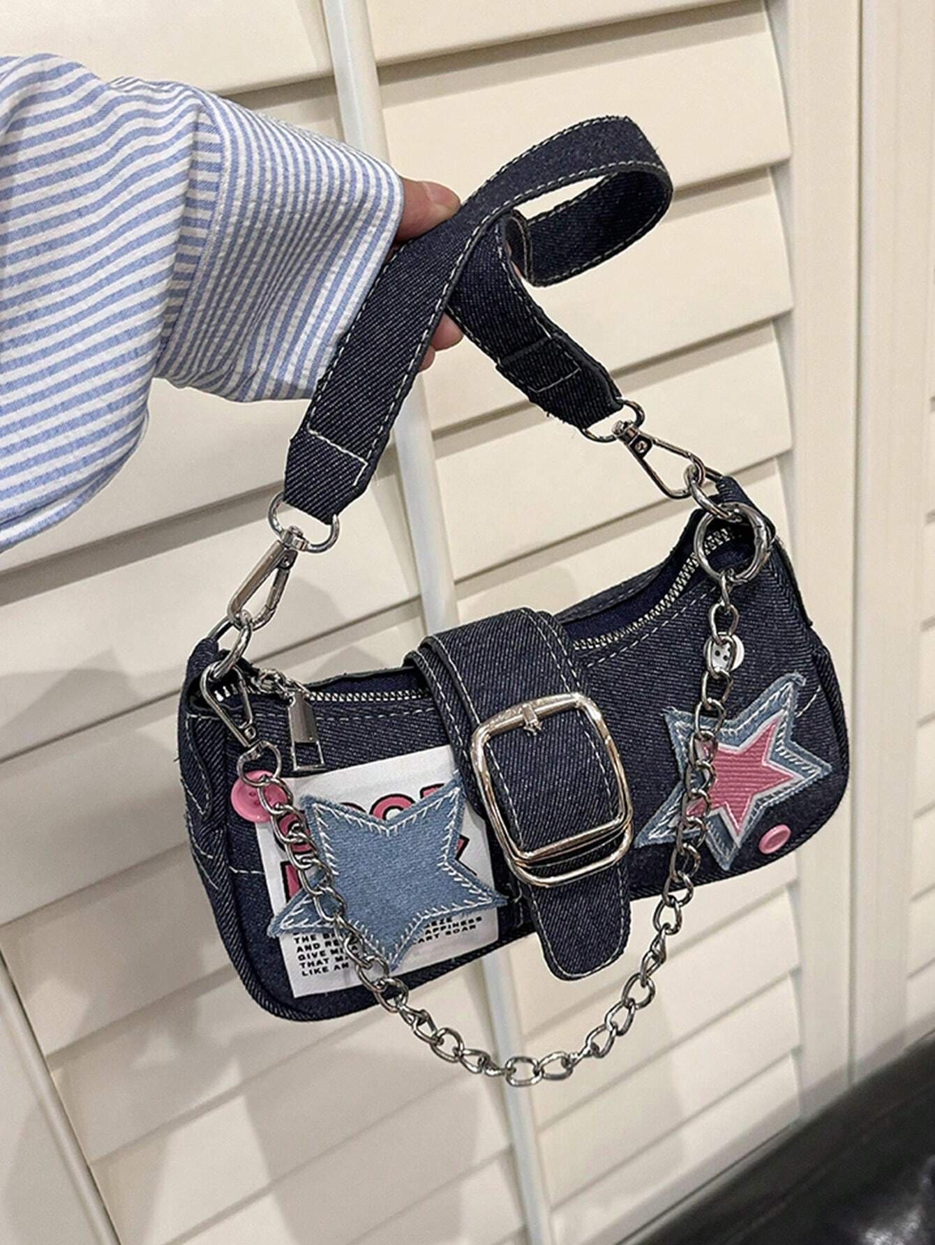 Women's Y2K Star Moon Print Crossbody Bag With Pink Chain Decor Stylish Baguette Shoulder Bag Gothic Steampunk Rock Style Party Purse